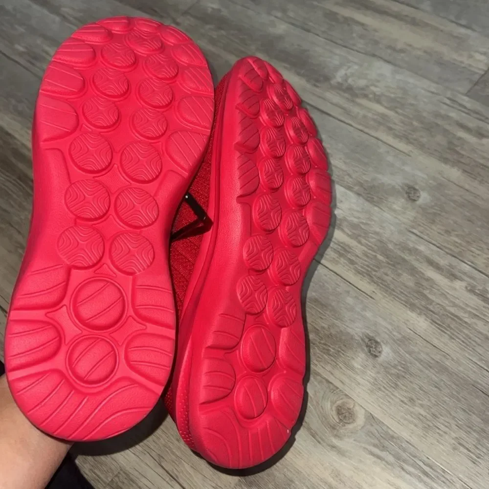 Women's shoes - Picture 2 of 2